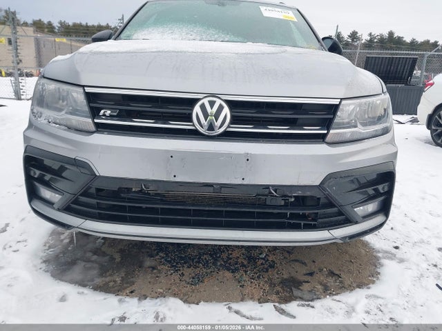3VV2B7AX2MM020276 Volkswagen Tiguan 2.0t Se/2.0t Se R-line Black/2.0t Sel