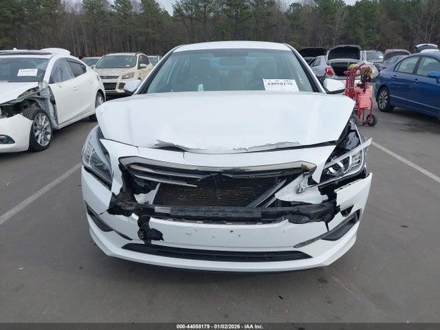 Aukcja sprzedaży 2015 Hyundai Sonata Limited, vin: 5NPE34AF4FH057546, numer aukcji: 44058179