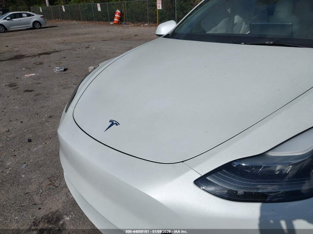 2024 TESLA MODEL Y 7SAYGDED0RF207913 Photo 9