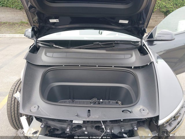 2026 TESLA MODEL Y 7SAYGDED2TF524907 Photo 9