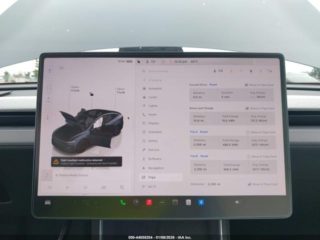 2026 TESLA MODEL Y 7SAYGDED2TF524907 Photo 6