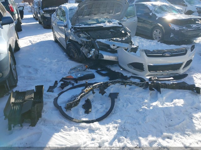 1FMCU9GX6FUA96772 Ford ESCAPE SE