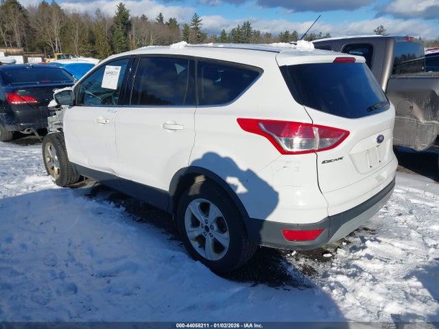 1FMCU9GX6FUA96772 Ford ESCAPE SE