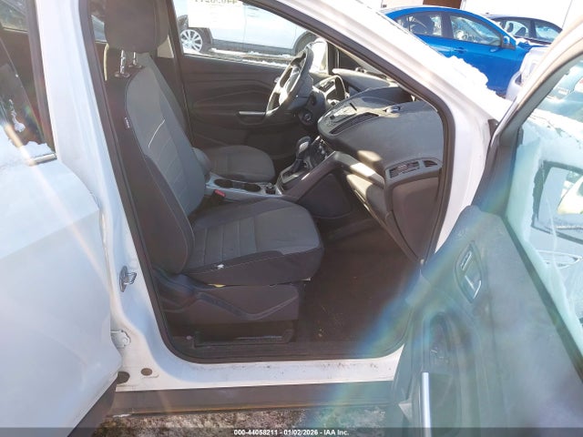 1FMCU9GX6FUA96772 Ford ESCAPE SE