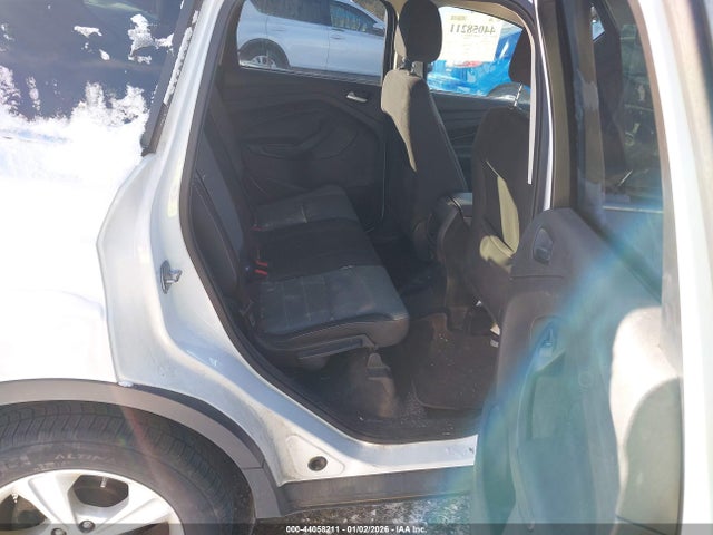 1FMCU9GX6FUA96772 Ford ESCAPE SE