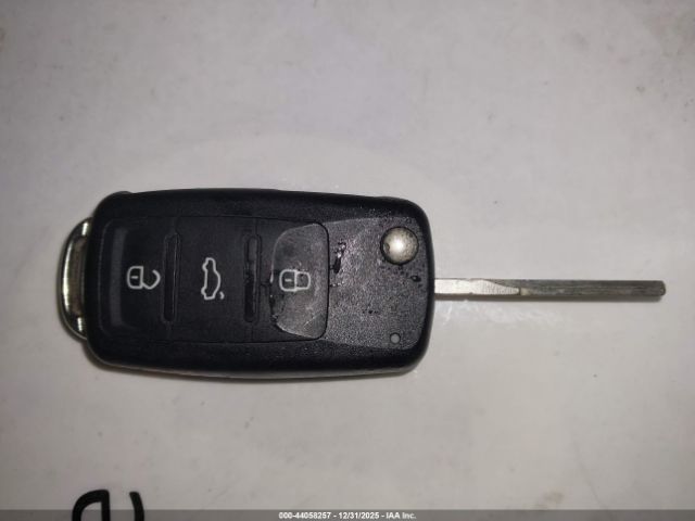 2013 VOLKSWAGEN PASSAT 1VWBH7A36DC039373 Photo 10