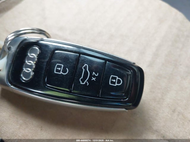 2019 AUDI A6 WAUD8AF28KN120043 Photo 10