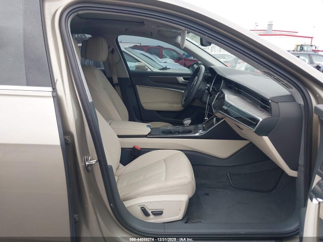 2019 AUDI A6 WAUD8AF28KN120043 Photo 4
