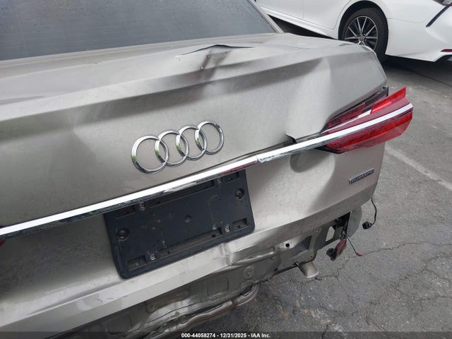 2019 AUDI A6 WAUD8AF28KN120043 Photo 5