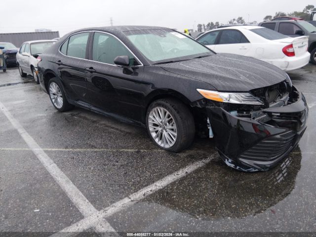 2018 TOYOTA CAMRY 4T1B11HK0JU043034