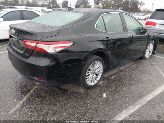 2018 TOYOTA CAMRY 4T1B11HK0JU043034 Photo 3