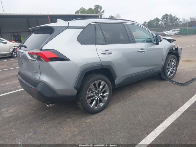Toyota Rav4 Xle Premium 2023 2T3C1RFV6PW273256 Image 4