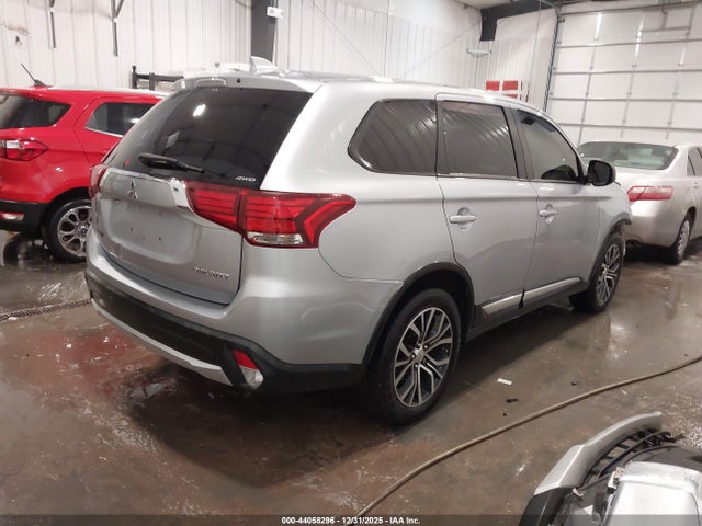 2017 MITSUBISHI OUTLANDER JA4AZ2A34HZ035396 Photo 3