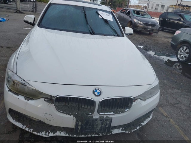 WBA8E1G50JNU91893 BMW 320i