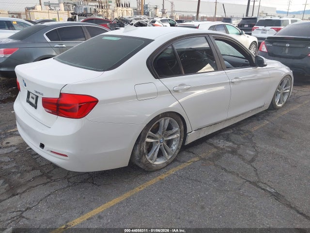 2018 BMW 320I WBA8E1G50JNU91893 Photo 3