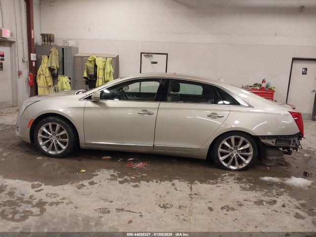 44058327 :رقم المزاد ، 2G61T5S32D9182377 vin ، 2013 Cadillac Xts Premium مزاد بيع