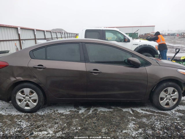 2017 Kia Forte Lx მანქანა იყიდება აუქციონზე, vin: 3KPFK4A77HE122283, აუქციონის ნომერი: 44058378