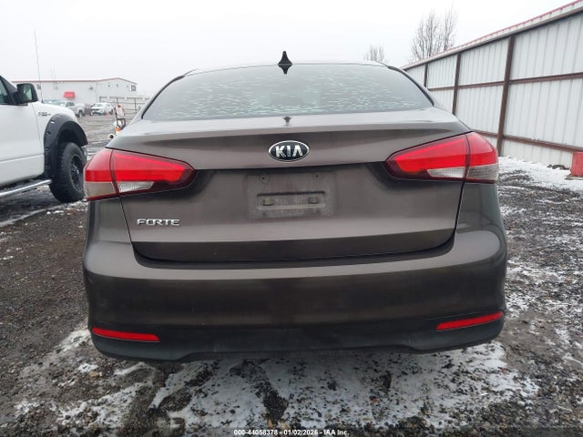 2017 Kia Forte Lx მანქანა იყიდება აუქციონზე, vin: 3KPFK4A77HE122283, აუქციონის ნომერი: 44058378