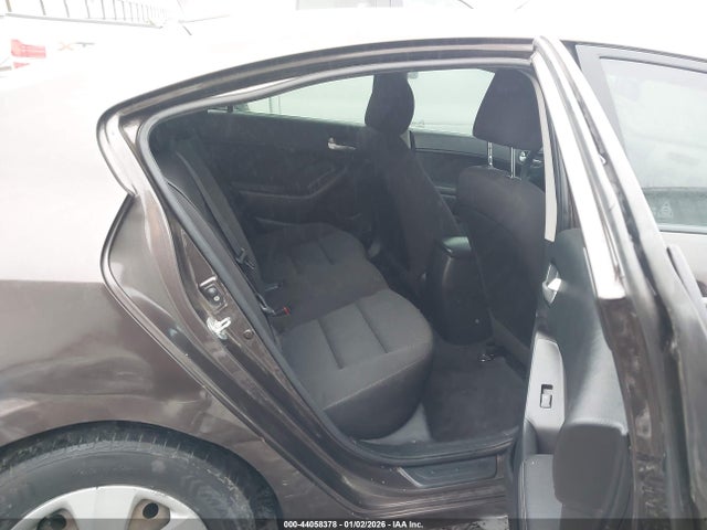2017 Kia Forte Lx მანქანა იყიდება აუქციონზე, vin: 3KPFK4A77HE122283, აუქციონის ნომერი: 44058378