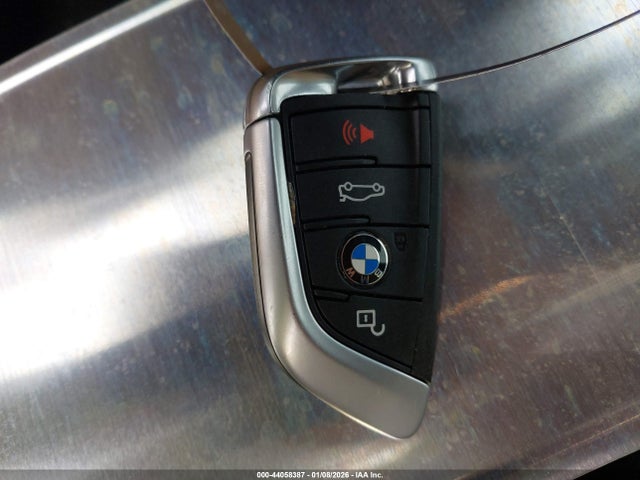 2018 BMW X3 5UXTR9C57JLD57126 Photo 10