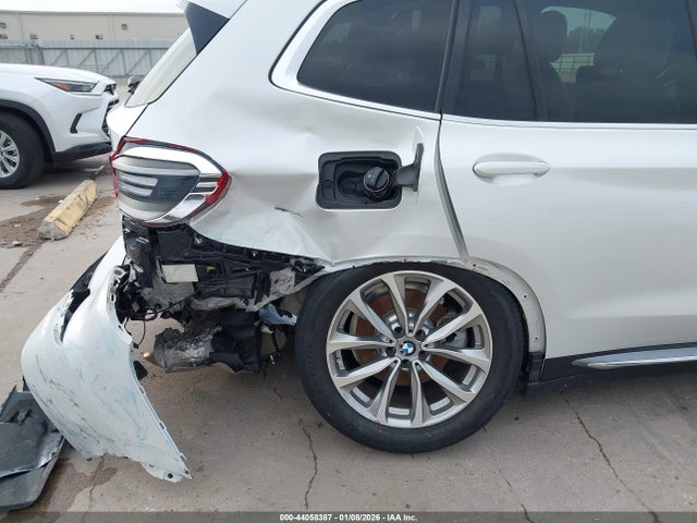 2018 BMW X3 5UXTR9C57JLD57126 Photo 5