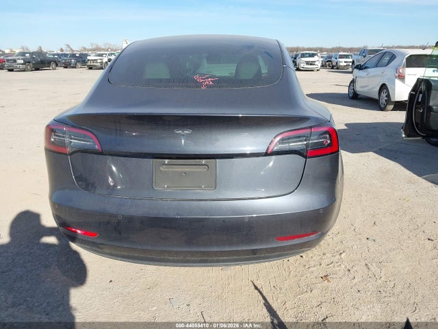 Tesla Model 3 Standard Range Plus Rear-wheel Drive 2021 5YJ3E1EA0MF088240 Image 16