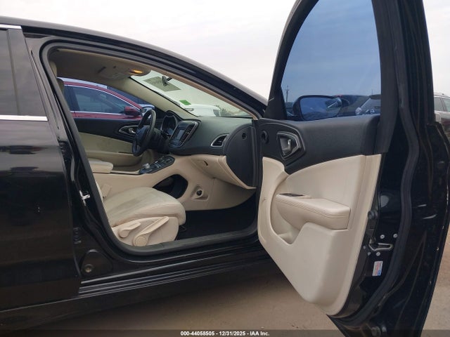 Chrysler 200 Limited 2016 1C3CCCABXGN132612 Image 5