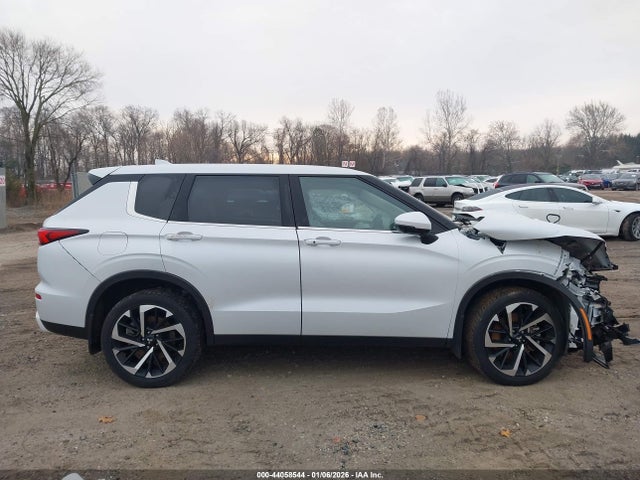 Продажа на аукционе авто 2023 Mitsubishi Outlander Se 2.5 2wd/se Black Edition 2wd/se Special Edition 2wd, vin: JA4J3UA87PZ013805, номер лота: 44058544