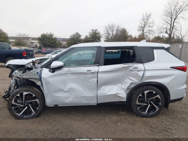 Продажа на аукционе авто 2023 Mitsubishi Outlander Se 2.5 2wd/se Black Edition 2wd/se Special Edition 2wd, vin: JA4J3UA87PZ013805, номер лота: 44058544