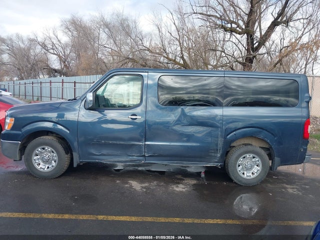 5BZAF0AA5HN851901 Nissan Nv Passenger Nv3500 Hd Sl V8