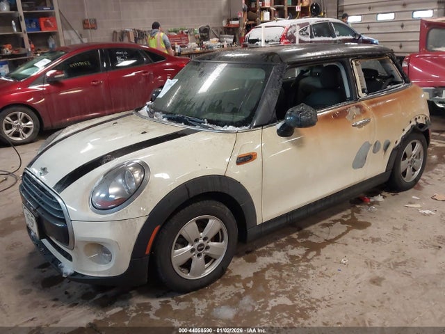 2018 MINI HARDTOP WMWXP5C53J2G61607 Photo 1