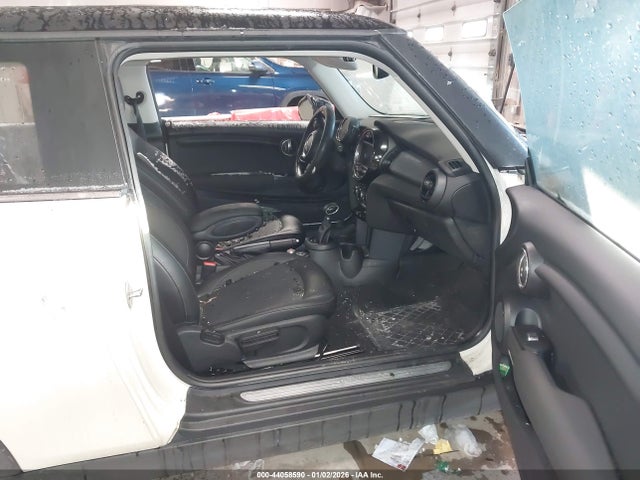 2018 MINI HARDTOP WMWXP5C53J2G61607 Photo 4