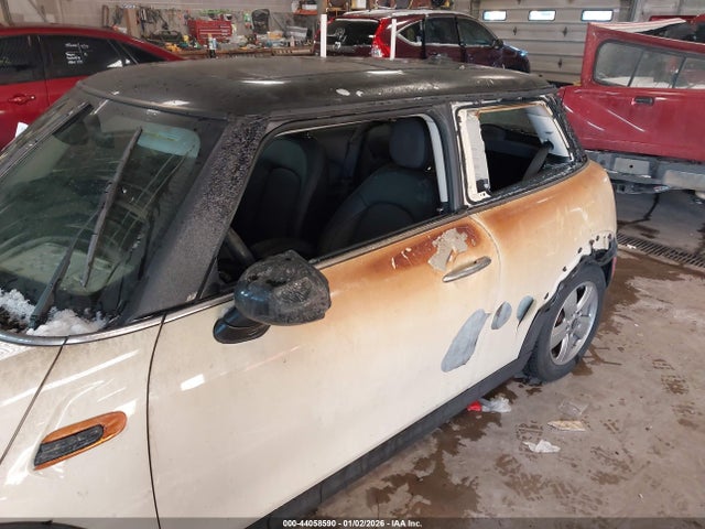 2018 MINI HARDTOP WMWXP5C53J2G61607 Photo 5