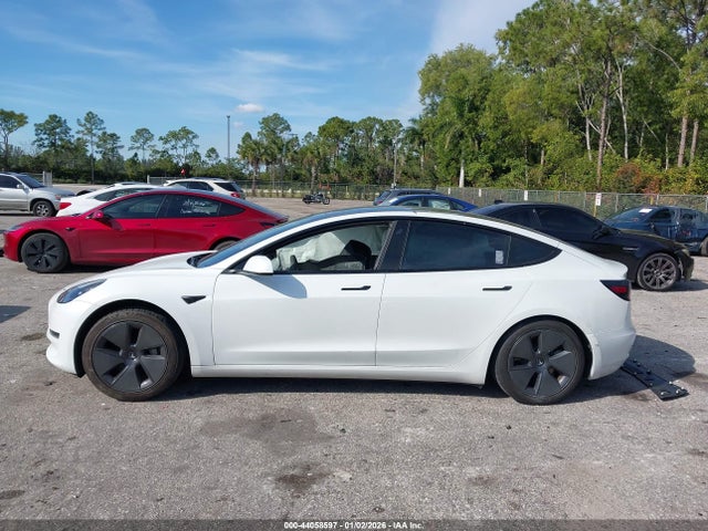 Tesla Model 3 Rear-wheel Drive 2022 5YJ3E1EA6NF327291 Image 15