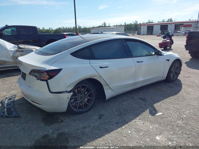 2022 TESLA MODEL 3 5YJ3E1EA6NF327291 Photo 3