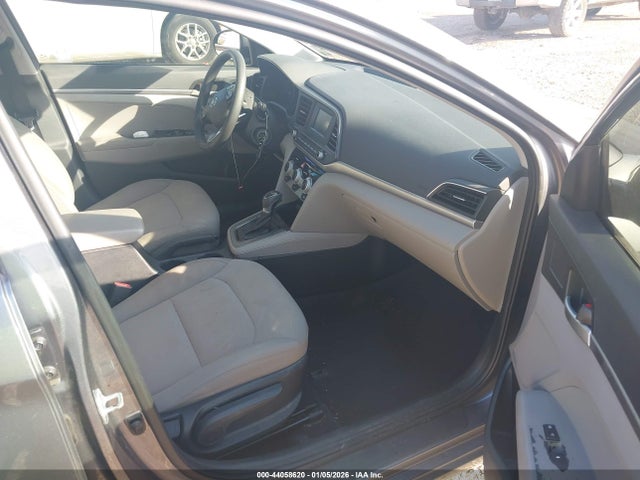 Hyundai ELANTRA SE 2019 5NPD74LF2KH495506 Image 5