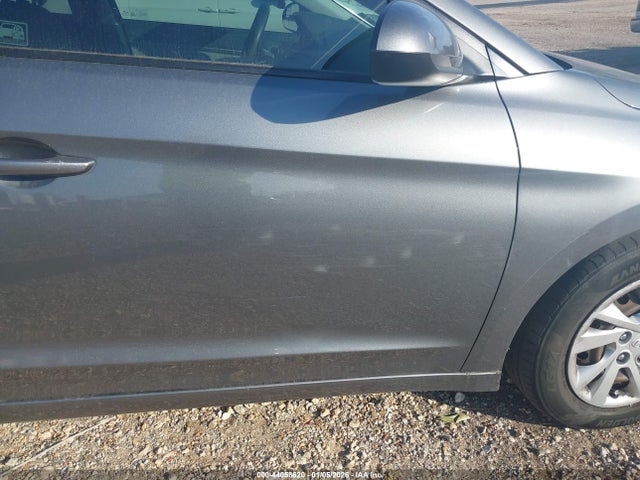 Hyundai ELANTRA SE 2019 5NPD74LF2KH495506 Image 6