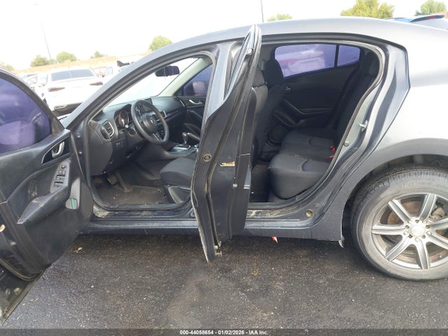 3MZBM1U76FM229201 Mazda Mazda3 I Sport