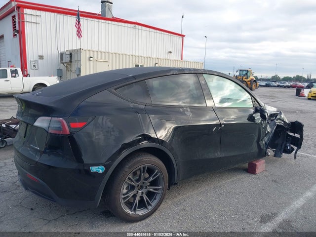 7SAYGAEE6SF262458 Tesla Model Y Long Range Dual Motor All-wheel Drive