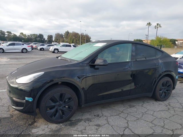 7SAYGAEE6SF262458 Tesla Model Y Long Range Dual Motor All-wheel Drive