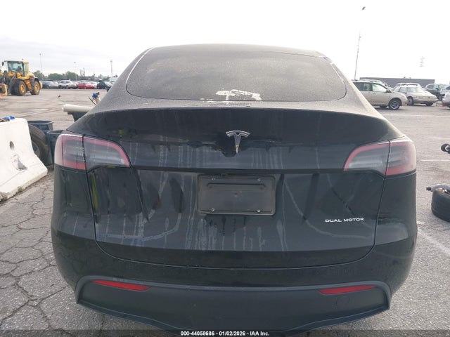 7SAYGAEE6SF262458 Tesla Model Y Long Range Dual Motor All-wheel Drive