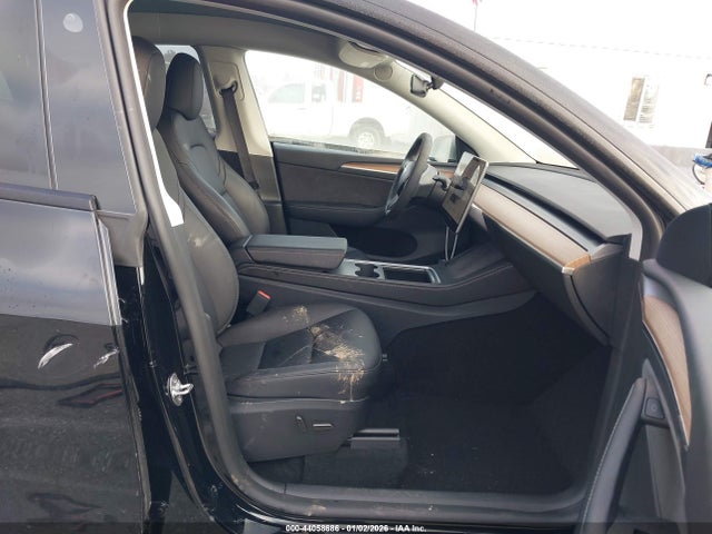 2025 TESLA MODEL Y 7SAYGAEE6SF262458 Photo 4