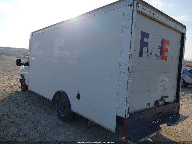 2017 Gmc Savana Cutaway Work Van მანქანა იყიდება აუქციონზე, vin: 1GD37TCG5H1127265, აუქციონის ნომერი: 44058725