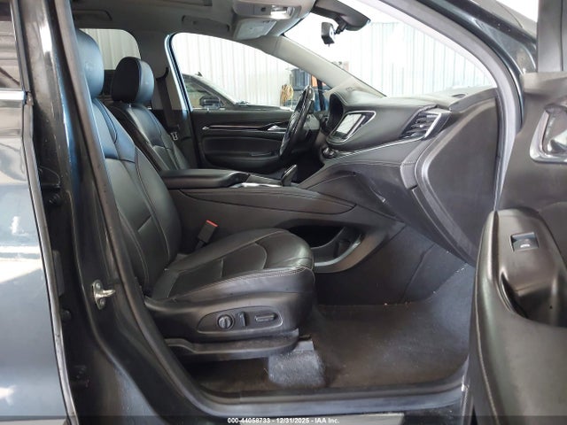 5GAEVCKWXKJ242206 Buick Enclave Awd Avenir