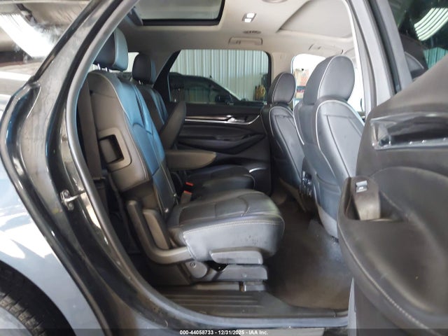 5GAEVCKWXKJ242206 Buick Enclave Awd Avenir