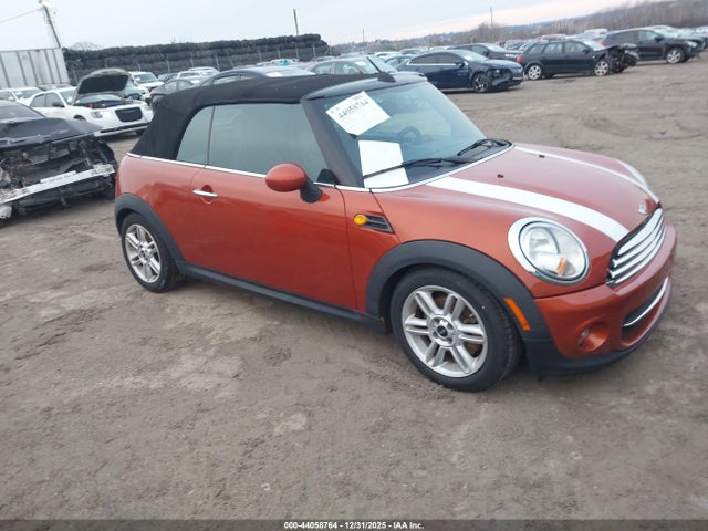 2013 MINI CONVERTIBLE WMWZN3C5XDT135537 Photo 0