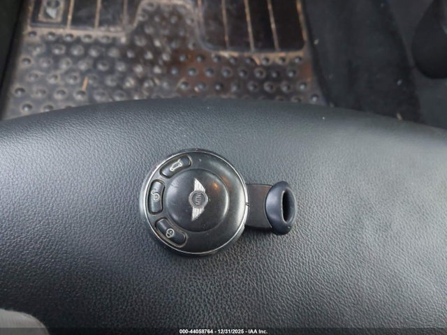 2013 MINI CONVERTIBLE WMWZN3C5XDT135537 Photo 10