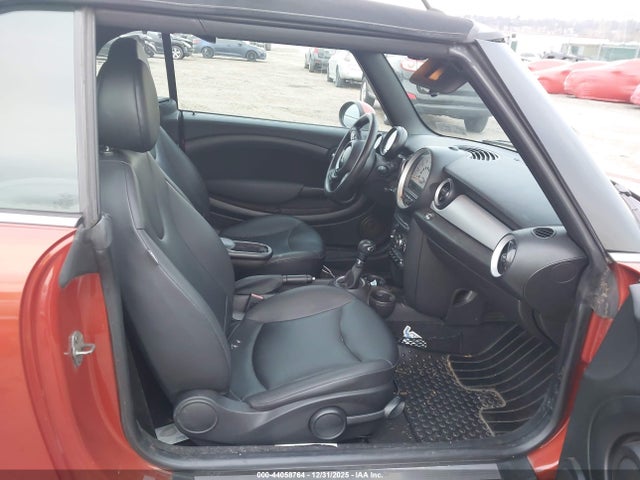 2013 MINI CONVERTIBLE WMWZN3C5XDT135537 Photo 4