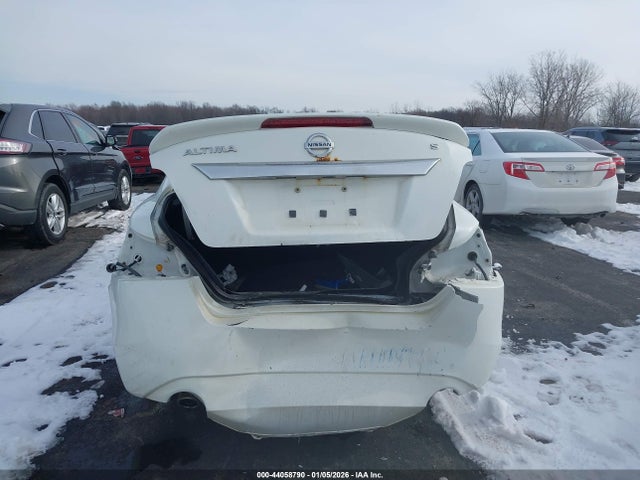 Продаж на аукціоні авто 2015 Nissan Altima 2.5 S, vin: 1N4AL3AP2FN405643, номер лоту: 44058790