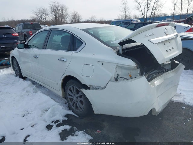 Продаж на аукціоні авто 2015 Nissan Altima 2.5 S, vin: 1N4AL3AP2FN405643, номер лоту: 44058790